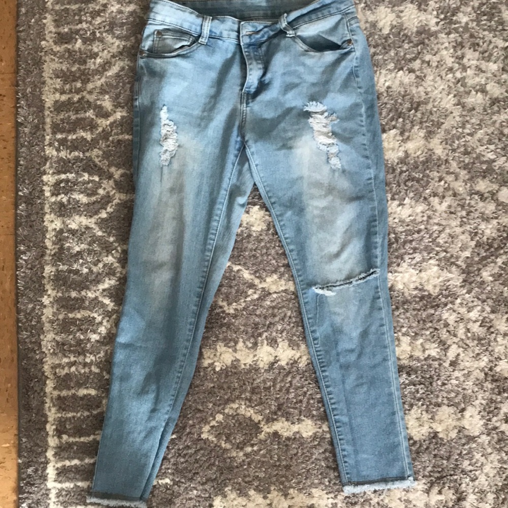 Fashion nova jeans size 9/10
